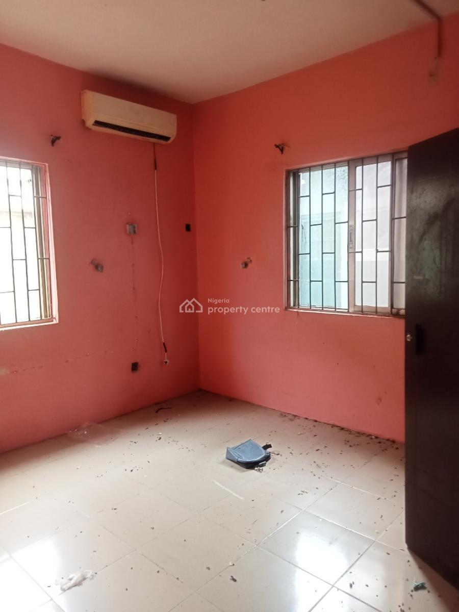 a Decent & Spacious 2 Bedroom Apartment in Serene Environment, Off Olaniyi Street, New Oko-oba, Agege, Lagos, Flat / Apartment for Rent