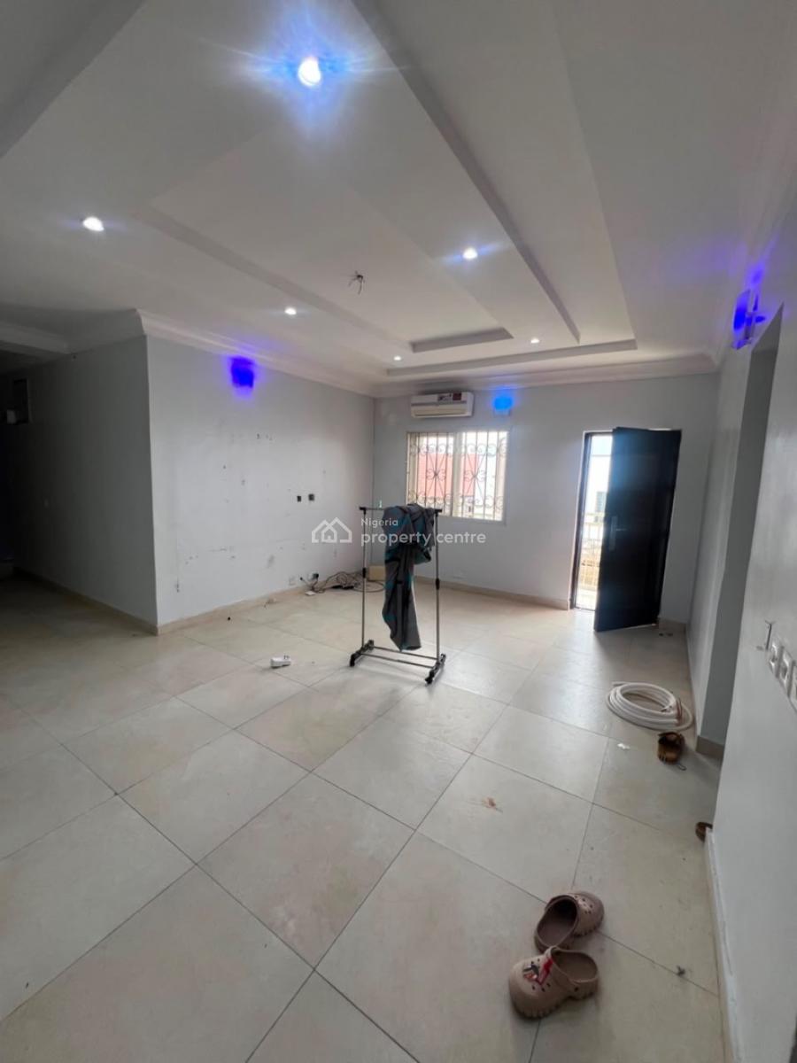 Serviced 2-bedroom Apartment with Solar Panels, Blenco, Sangotedo, Ajah, Lagos, Flat / Apartment for Rent