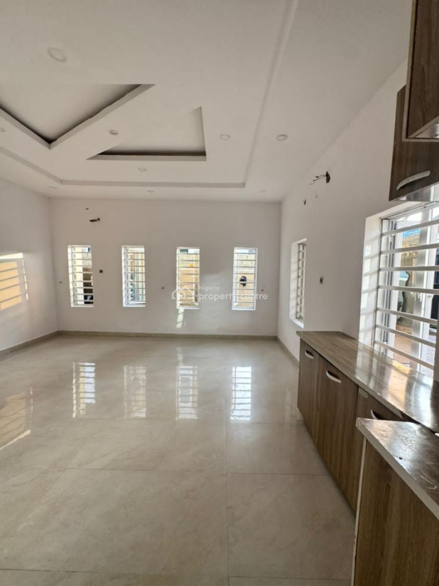 Spacious Well Converted 1 Bedroom Flat Downstairs Wth Pe, in Secured Estate at Chevron, Lekki, Lagos, Mini Flat (room and Parlour) for Rent