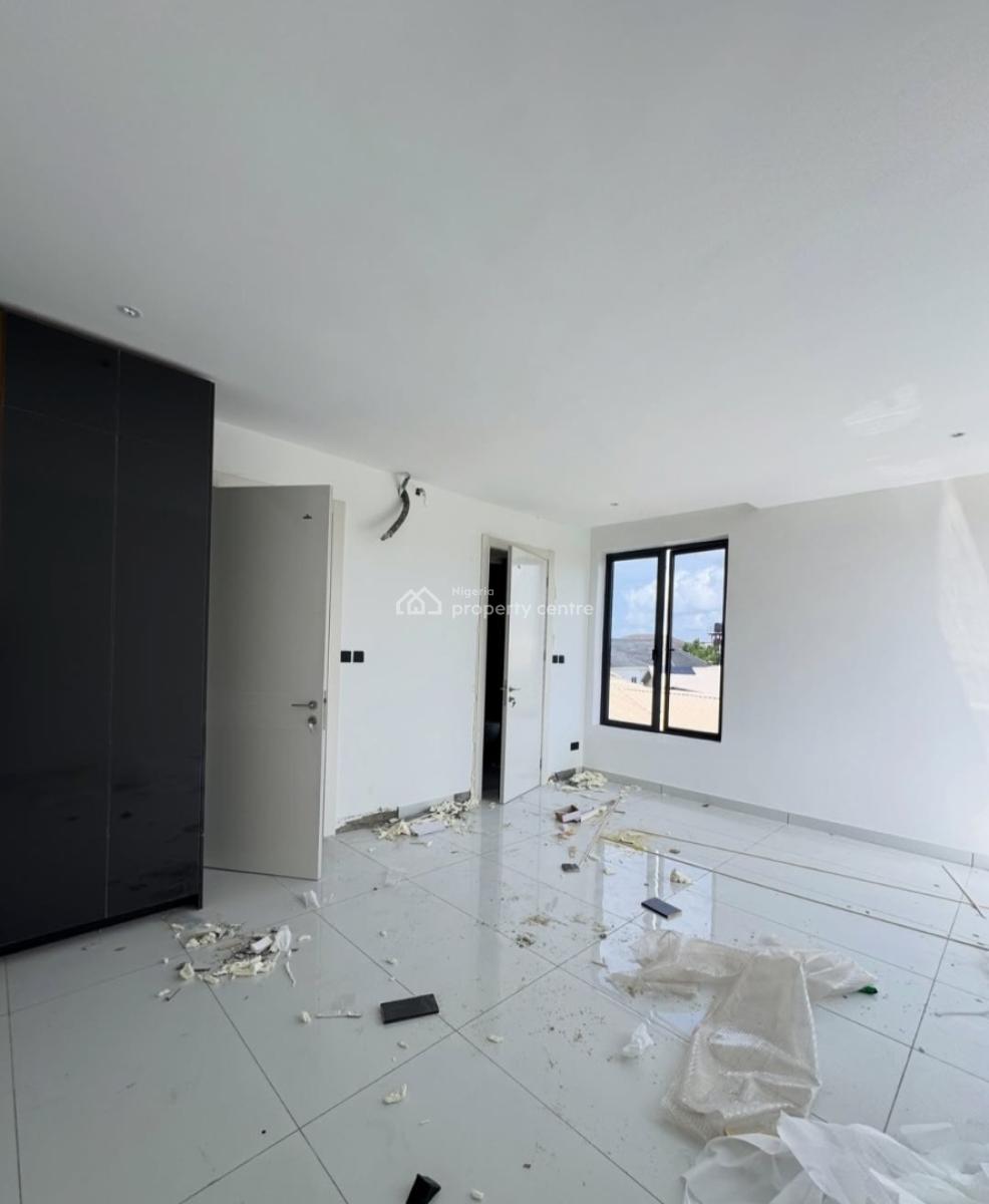 2, Lekki Phase 1, Lekki, Lagos, Flat / Apartment for Sale