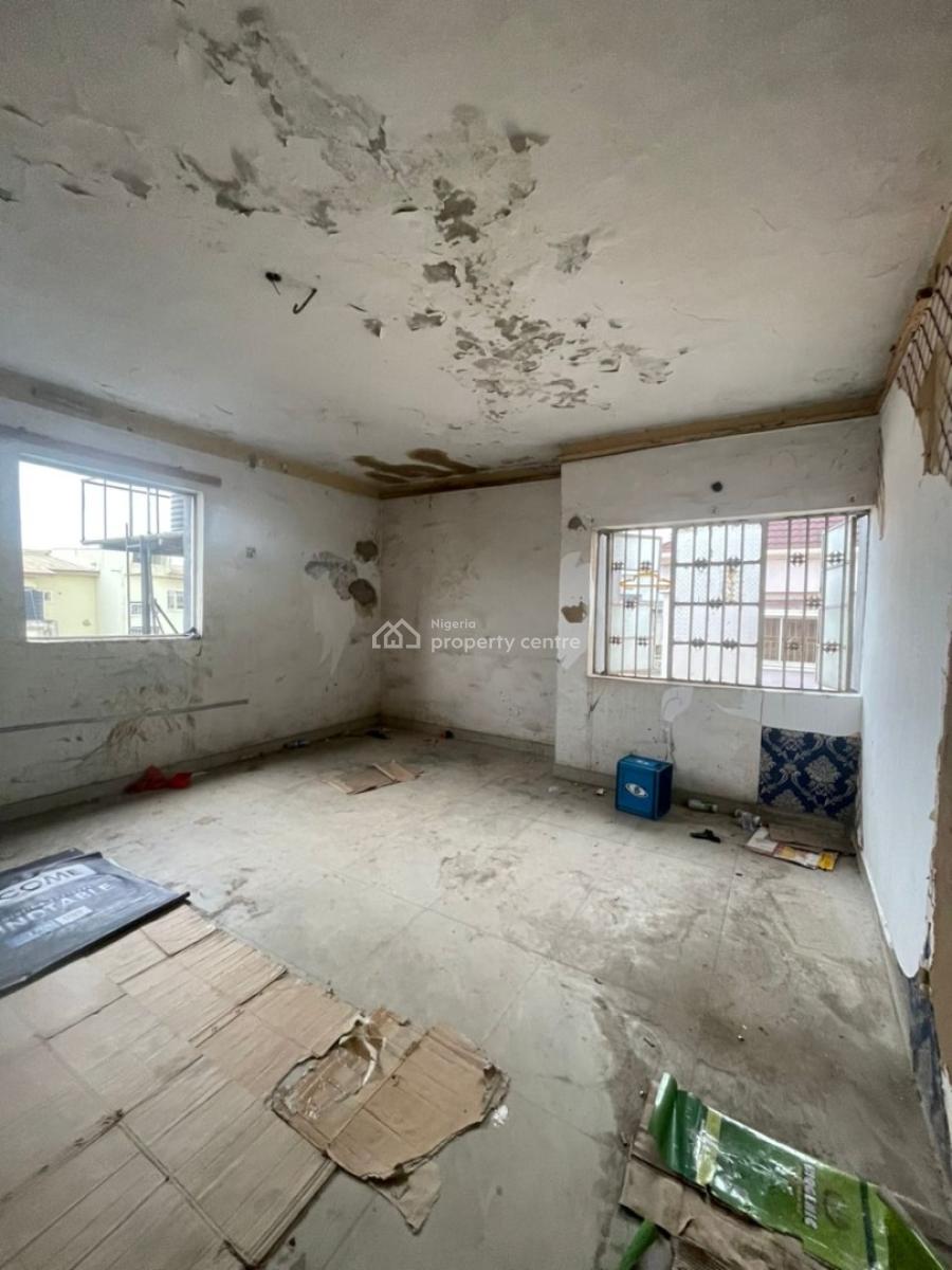 Spacious 6-bedroom Commercial Space on First Floor, Ogudu, Lagos, Office Space for Rent