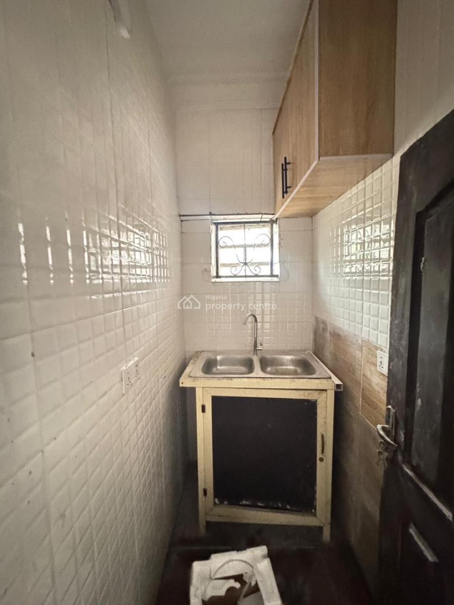 Spacious and Sharp, Via Thera Annex, Sangotedo, Ajah, Lagos, Flat / Apartment for Rent