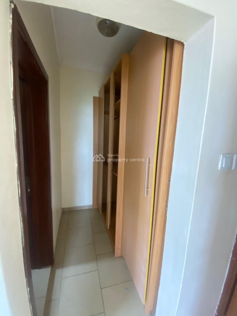 Spacious Serviced 3 Bedroom Apartment in Lekki, By Petro Cam Elf Lekki Right, Lekki Phase 1, Lekki, Lagos, Flat / Apartment for Rent