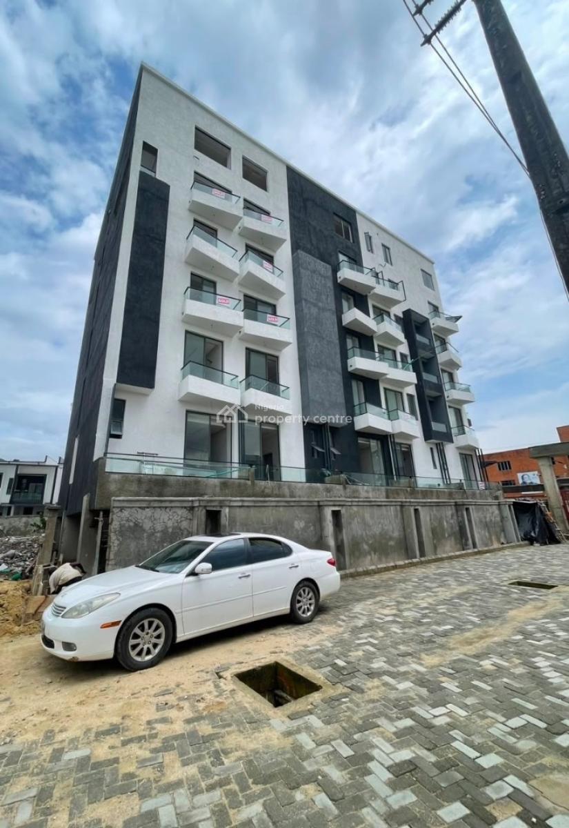 2 Bedroom Apartment Middle Unit with Elevator  in a Serene Enviro, 2nd Tollgate, Lekki, Lagos, Flat / Apartment for Sale