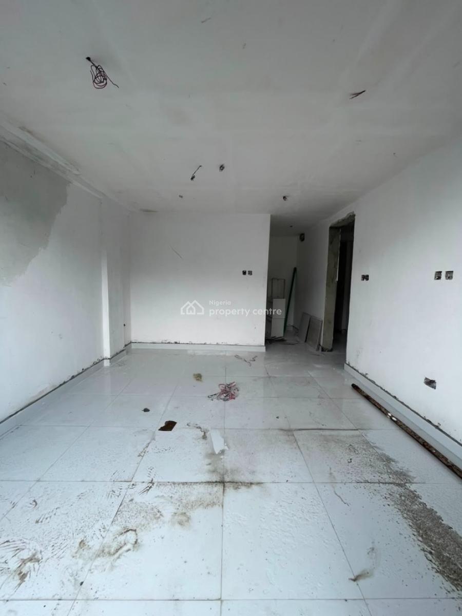2 Bedroom Apartment Middle Unit with Elevator  in a Serene Enviro, 2nd Tollgate, Lekki, Lagos, Flat / Apartment for Sale