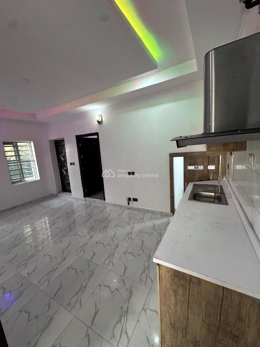 Luxury Spacious Miniflat, in a Secured Neighborhood, Ologolo, Lekki, Lagos, Mini Flat (room and Parlour) for Rent
