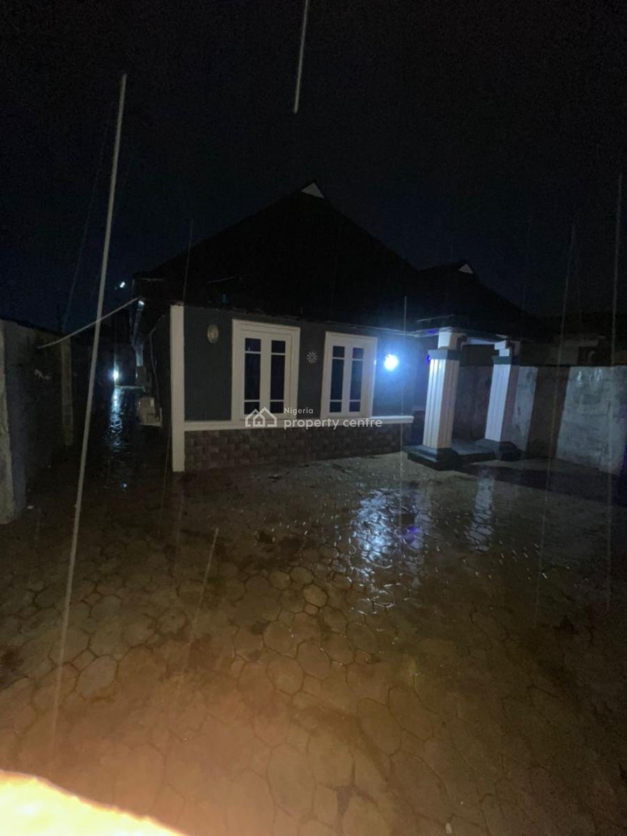 4 Bedroom Bungalow with Shops, Gberigbe, Ikorodu, Lagos, Detached Bungalow for Sale