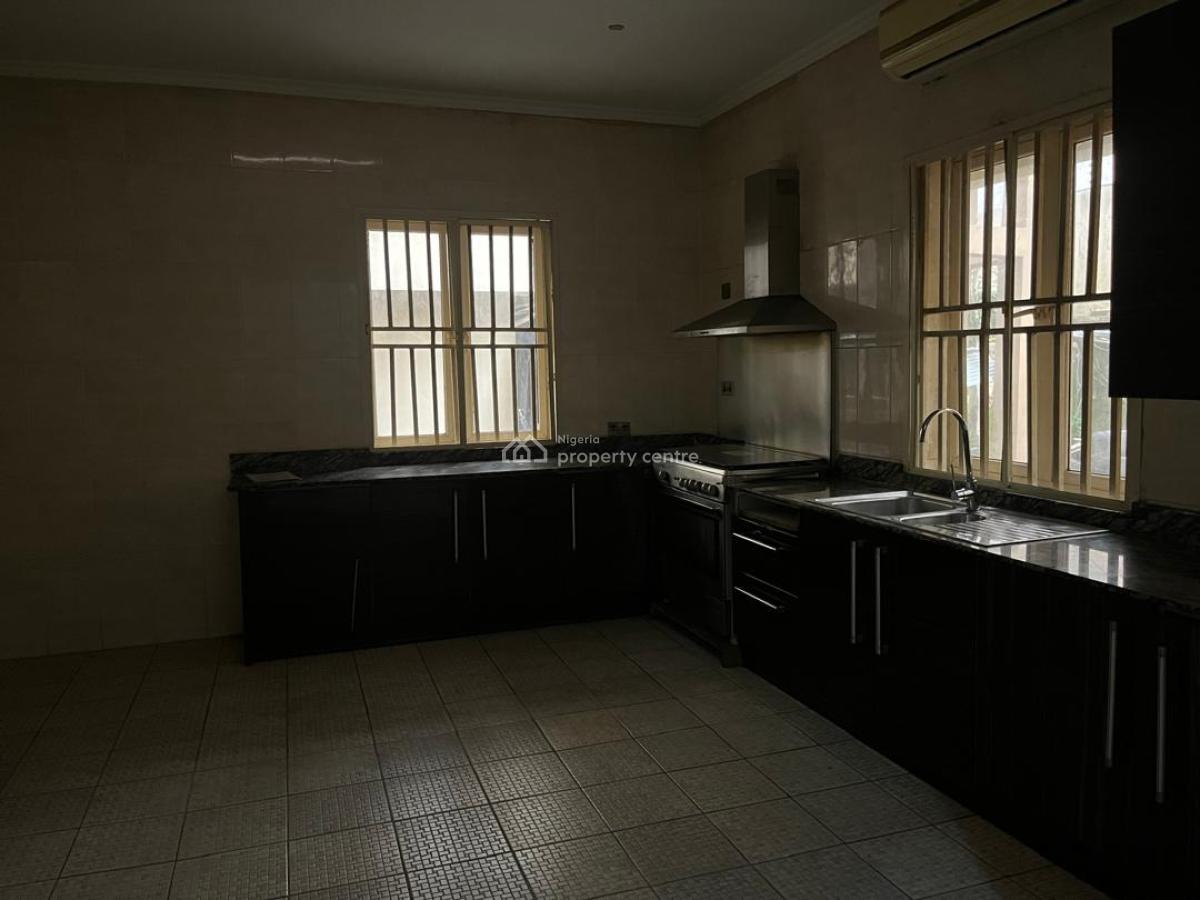 Lovely Serviced 4 Bedroom Terrace with a Room Bq, Old Ikoyi, Ikoyi, Lagos, Terraced Duplex for Rent