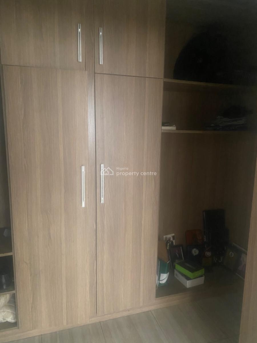 a Lovely Spacious Master Bedroom with a Balcony, Lekki, Lagos, Flat / Apartment for Rent