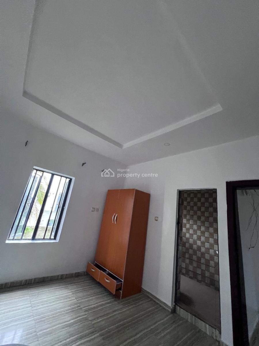 a Standard Room and Parlor, Sun View Estate Opposite Crown Estate Ajah, Lekki Phase 2, Lekki, Lagos, Mini Flat (room and Parlour) for Rent