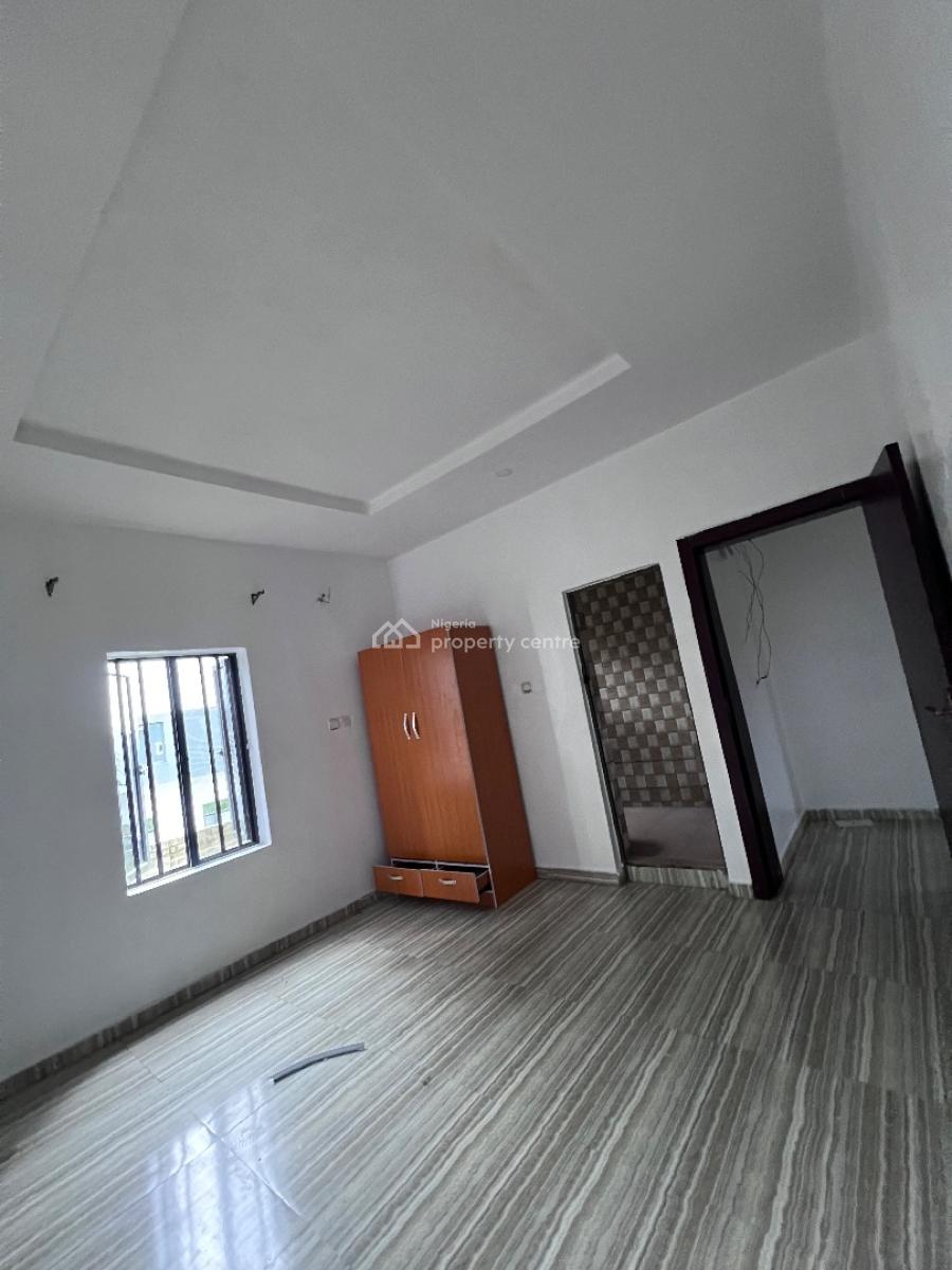 a Standard Room and Parlor, Sun View Estate Opposite Crown Estate Ajah, Lekki Phase 2, Lekki, Lagos, Mini Flat (room and Parlour) for Rent