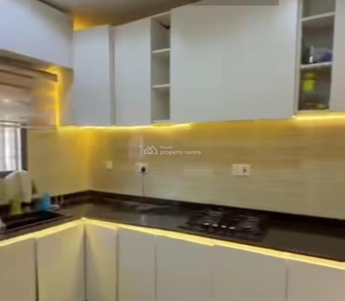 Luxury 4 Bedrooms Apartment, Mabushi, Abuja, Block of Flats for Sale