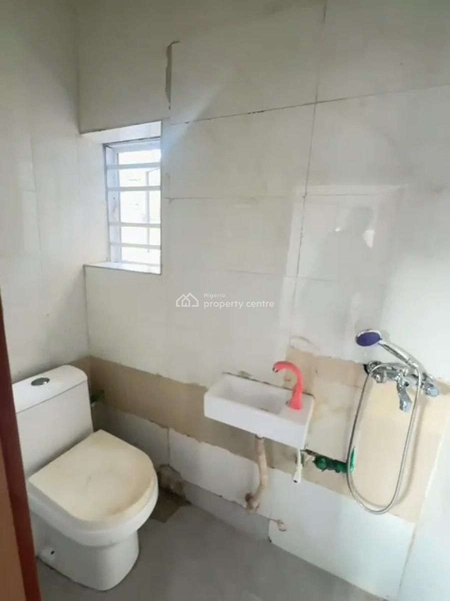Standard 1bedroom Flat Ground-floor with Wardrobe, Chevron Drive, Lekki, Lagos, Mini Flat (room and Parlour) for Rent