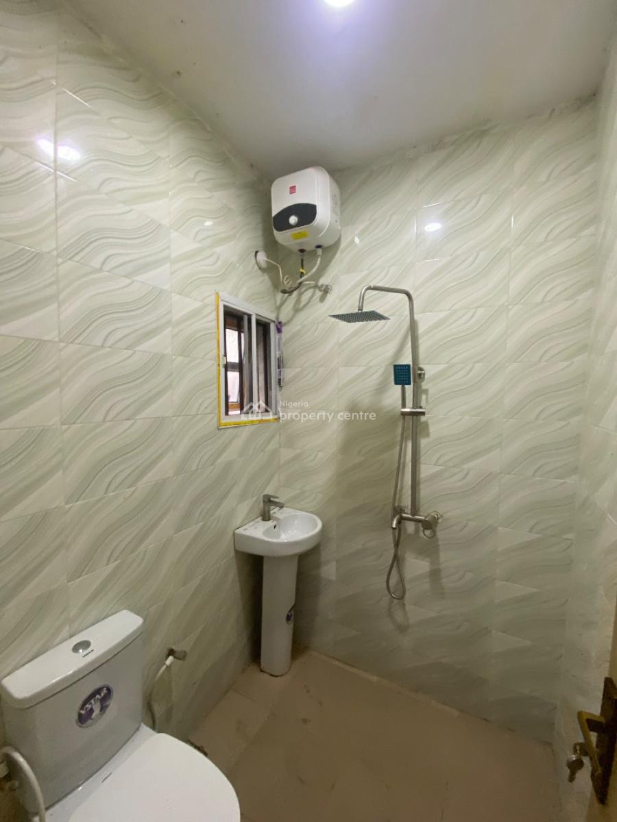 Standard Two Bedroom Apartment, Kay 1 Area of Peaceland Ogombo, Ajah, Lagos, Flat / Apartment for Rent