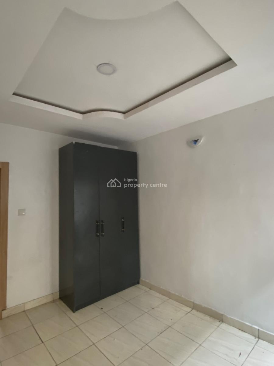 Standard Two Bedroom Apartment, Kay 1 Area of Peaceland Ogombo, Ajah, Lagos, Flat / Apartment for Rent