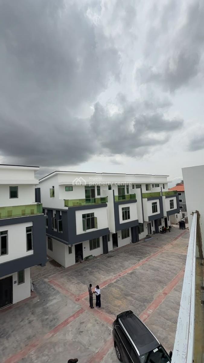 4 Bedroom Semi Detached Duplex at Maryland, Maryland, Lagos, Semi-detached Duplex for Sale