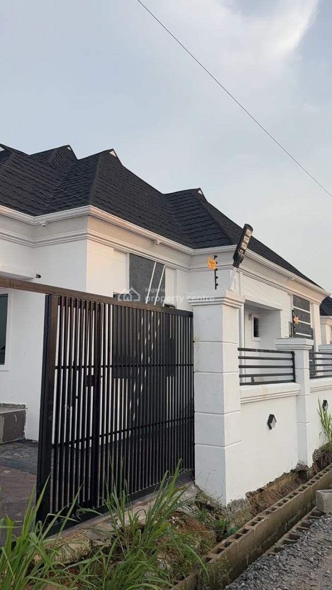 3 Bedroom Bungalow at Mowe, Mowe Town, Ogun, Detached Bungalow for Sale