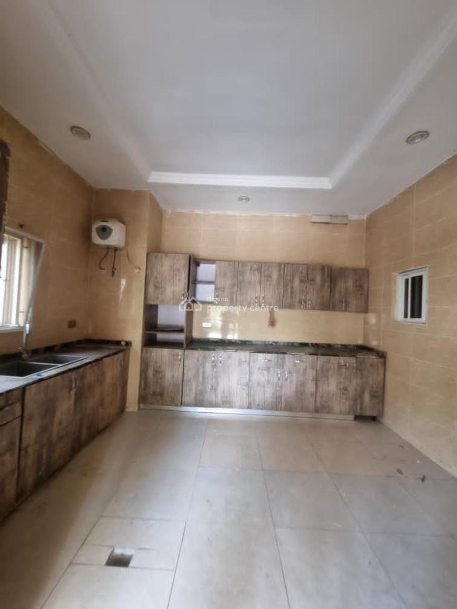 a Very Good Spacious 4-bedroom Terrace Duplex + 1bq, Maitama District, Abuja, Terraced Duplex for Rent