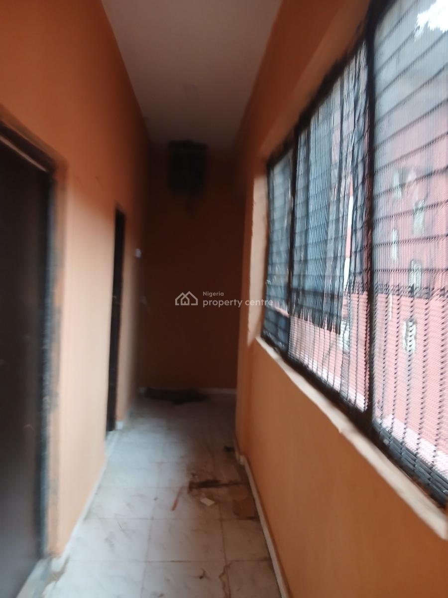Space Longer Excellent 3 Bedroom + Bq (old House), Yaba, Lagos, Flat / Apartment for Rent