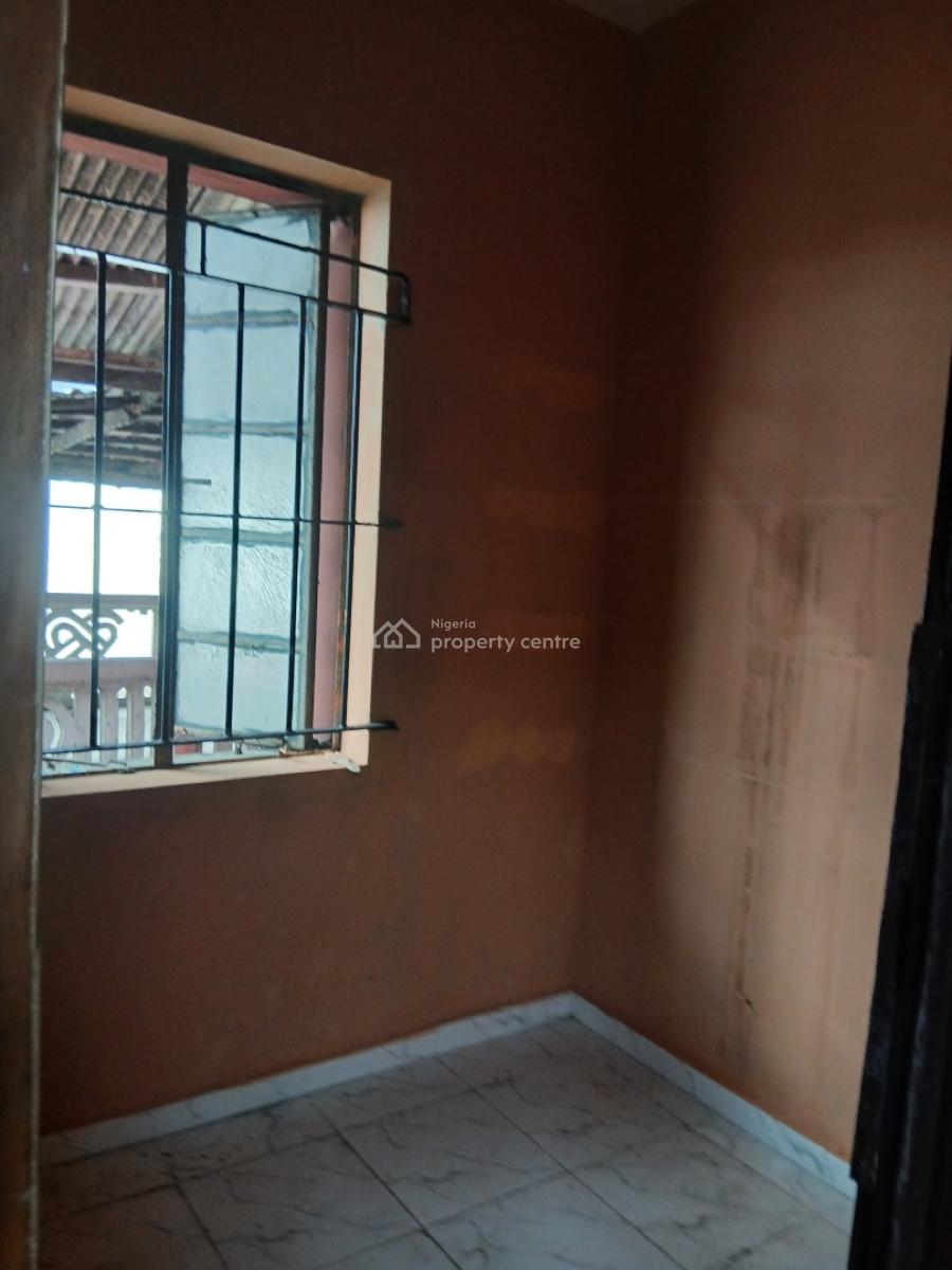 Space Longer Excellent 3 Bedroom + Bq (old House), Yaba, Lagos, Flat / Apartment for Rent