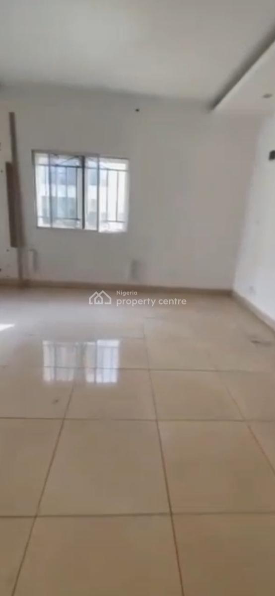 a Very Good Spacious 2-bedroom Flat, Off Vio Road. ( Video of The Apartment Is Attached), Mabushi, Abuja, Flat / Apartment for Rent