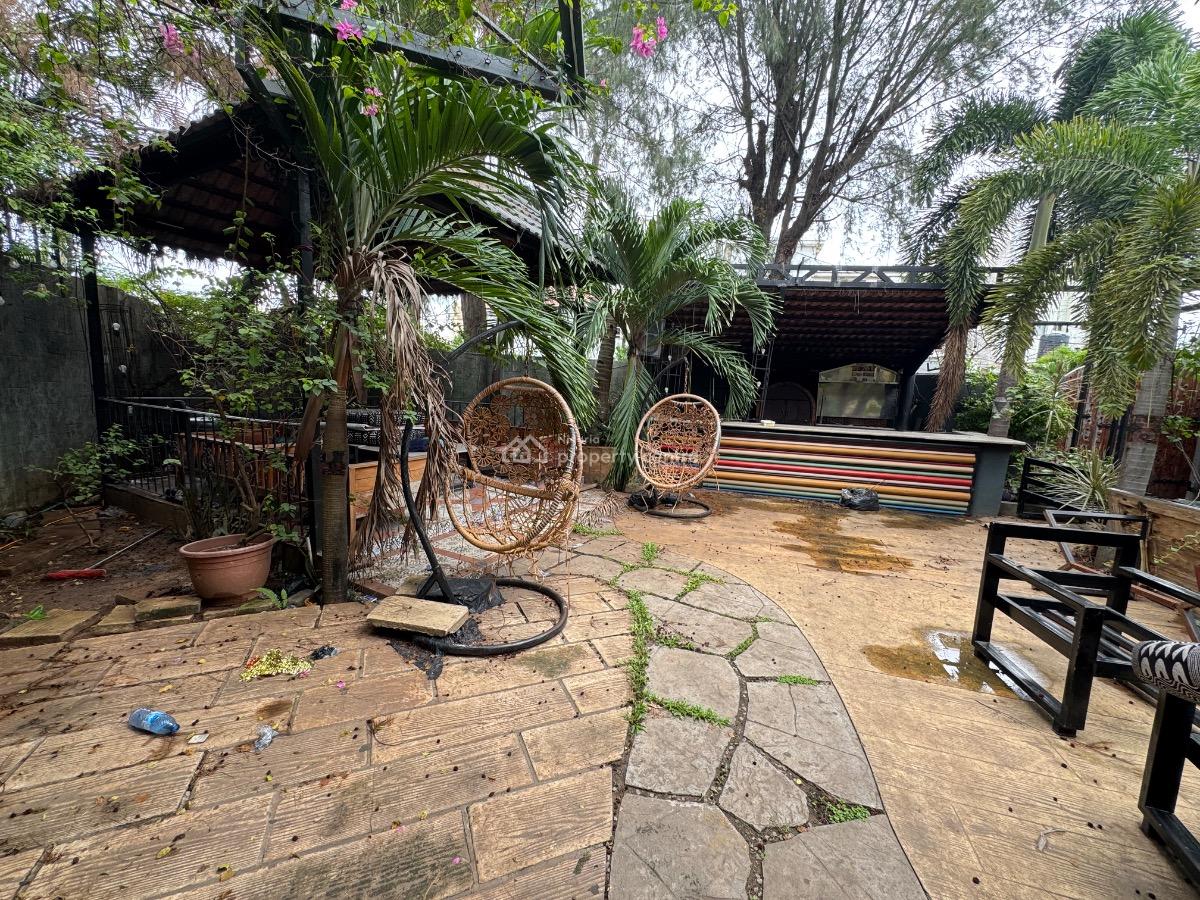 a Lounge Space Sitting on 1,200sqm Land Area in V/i, Victoria Island, Victoria Island (vi), Lagos, Restaurant / Bar for Rent