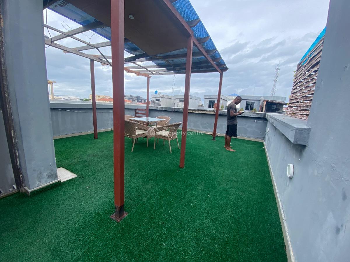 a Tastefully Furnished 4bedroom Terrace with Roof Top, Bq and Swimming, Lekki Phase 1, Lekki, Lagos, Terraced Duplex for Rent