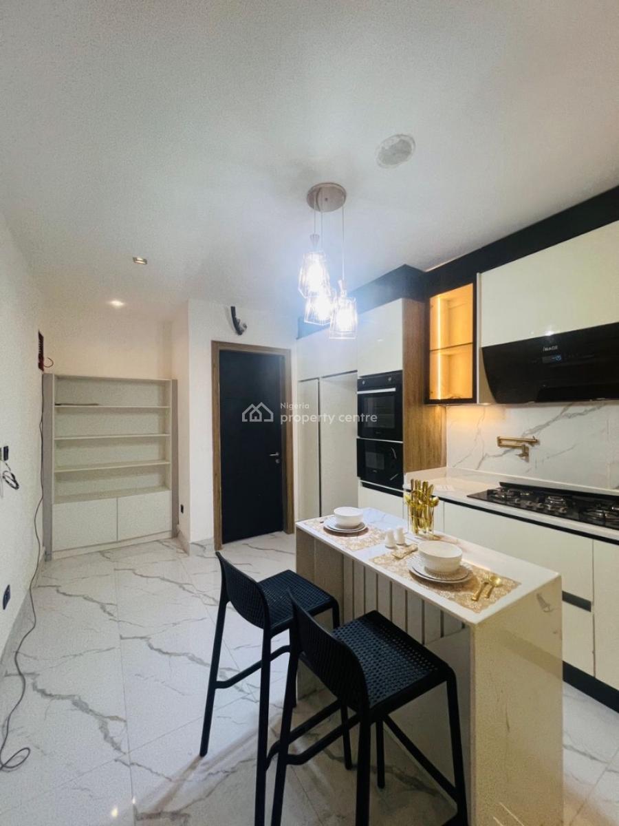 Serviced 2 Bedroom Apartment in Lekki 1, Lekki Phase 1, Lekki, Lagos, Flat / Apartment for Sale