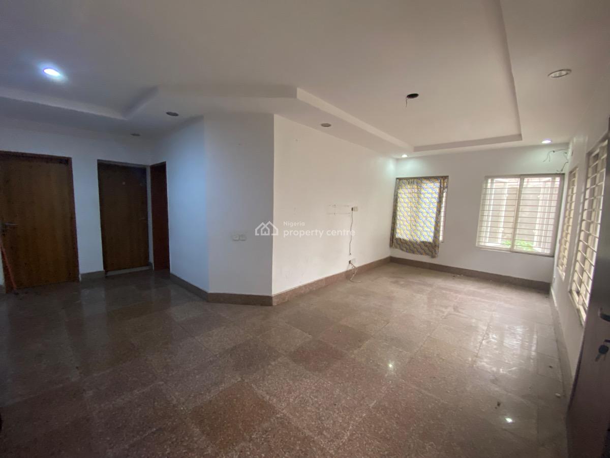 a Spacious 2bedroom, Lekki Phase 1, Lekki, Lagos, Flat / Apartment for Rent