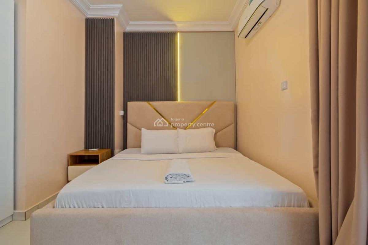 Tastefully Furnished 2-bedroom Apartment, Lekki Phase 1, Lekki, Lagos, Flat / Apartment Short Let
