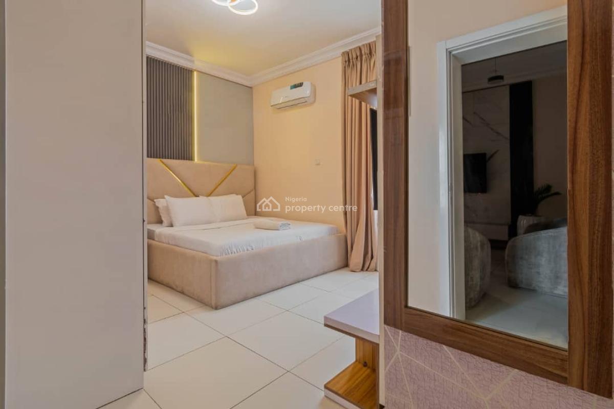 Tastefully Furnished 2-bedroom Apartment, Lekki Phase 1, Lekki, Lagos, Flat / Apartment Short Let