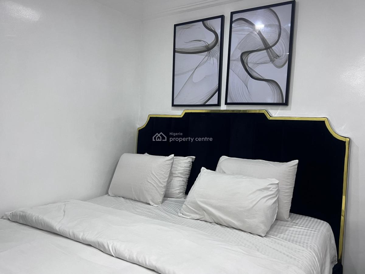 Cozy 1bedroom Apartment with Swimming Pool and Beach View, Ikate Elegushi, Lekki, Lagos, Flat / Apartment Short Let