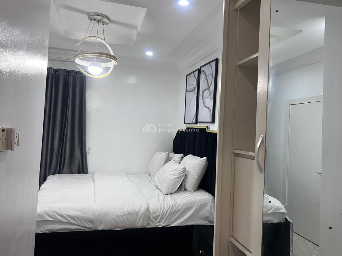 Cozy 1bedroom Apartment with Swimming Pool and Beach View, Ikate Elegushi, Lekki, Lagos, Flat / Apartment Short Let
