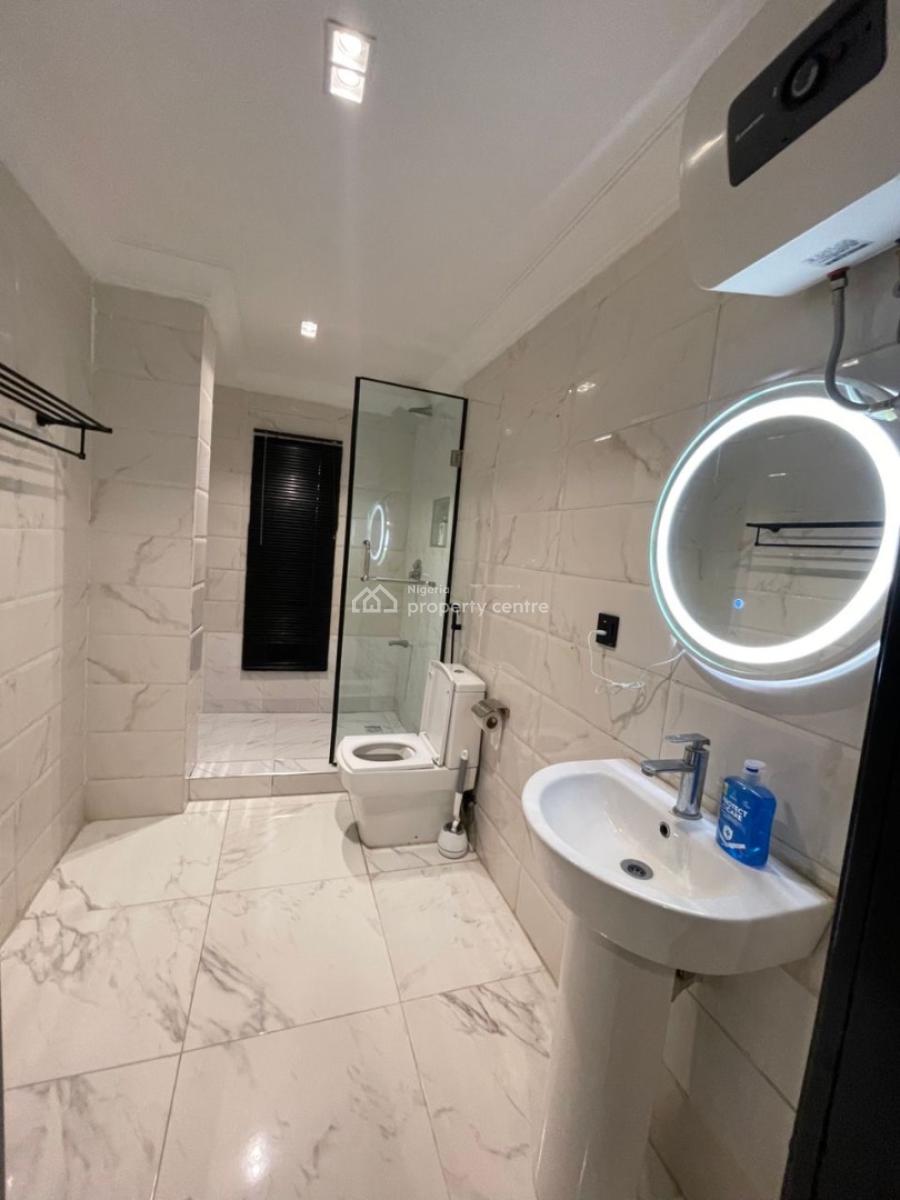 Luxuriously Furnished 1-bedroom Apartment, Osapa, Lekki, Lagos, Flat / Apartment Short Let