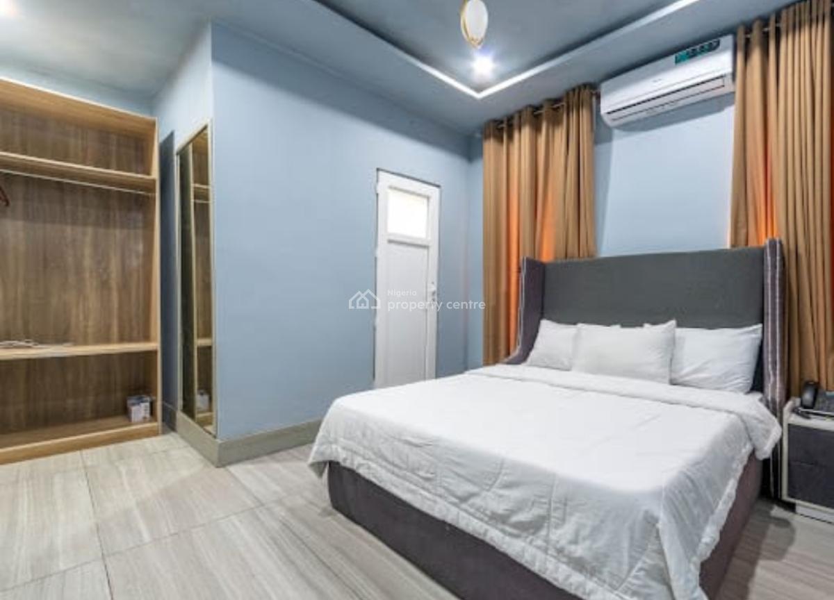 Stylish Modern 1-bedroom Apartment, Ikota, Lekki, Lagos, Flat / Apartment Short Let
