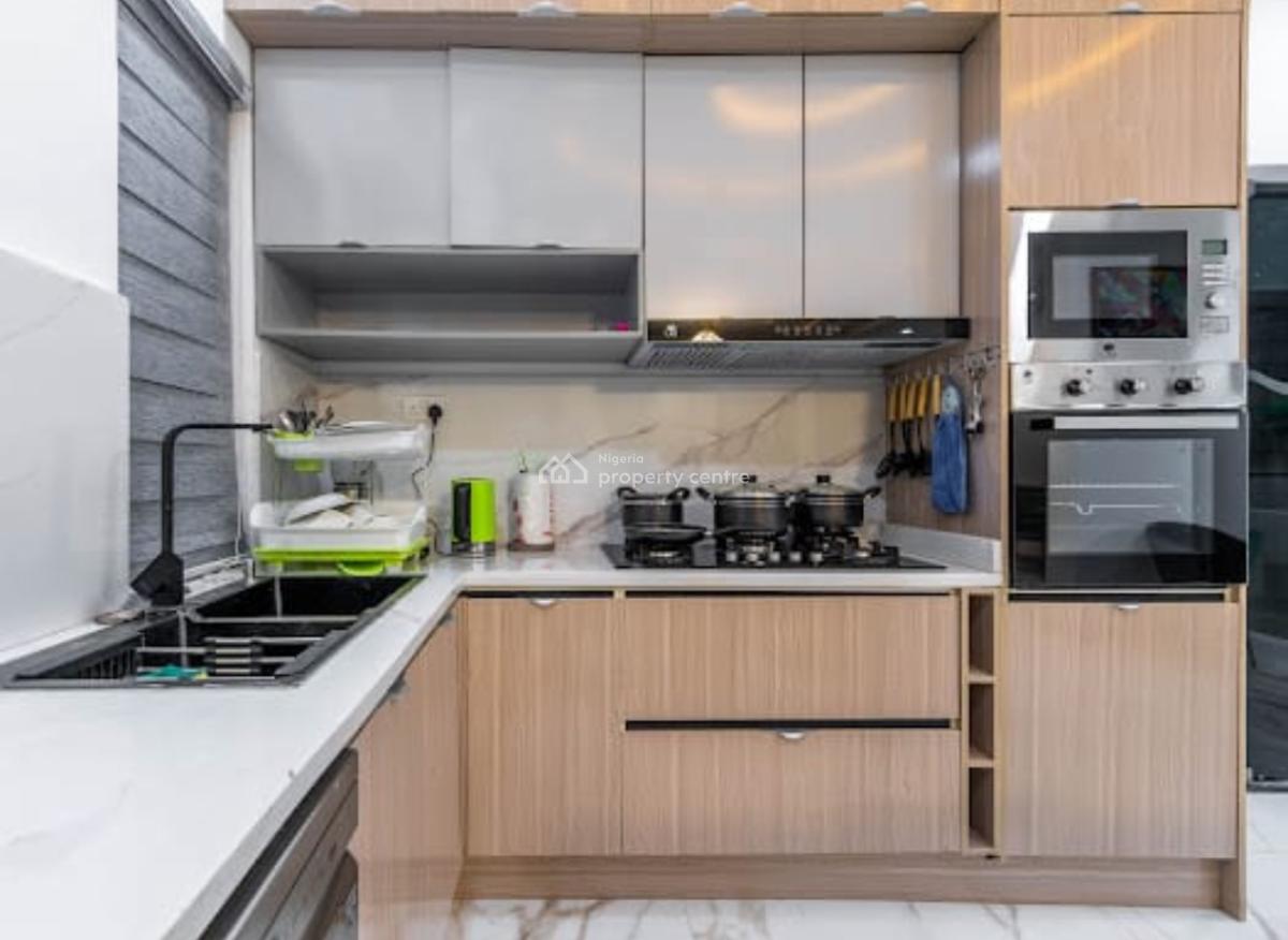 Executive Luxury 5-bedroom Apartment, Ikota, Lekki, Lagos, Flat / Apartment Short Let