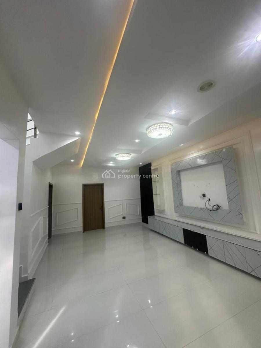 3bedroom Terrace Duplex, Abraham Adesanya Road, Ogombo, Ajah, Lagos, Terraced Duplex for Sale