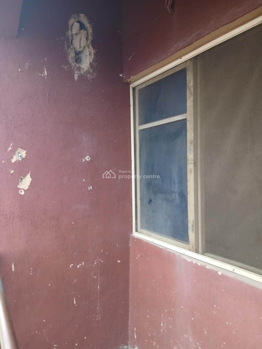 Decent Nice 2 Bedroom, Yaba, Lagos, Flat / Apartment for Rent