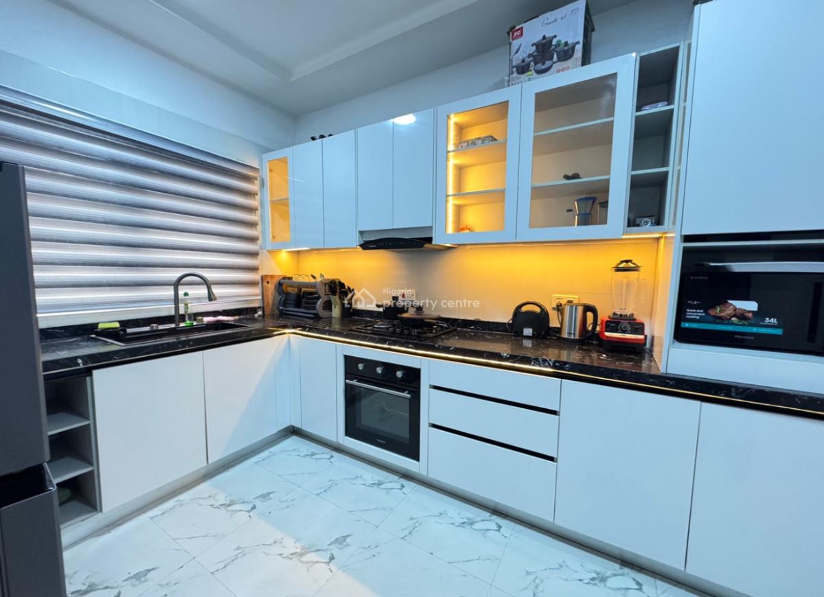 Thoughtfully Designed 2-bedroom Apartment, Salem, Lekki, Lagos, Flat / Apartment Short Let