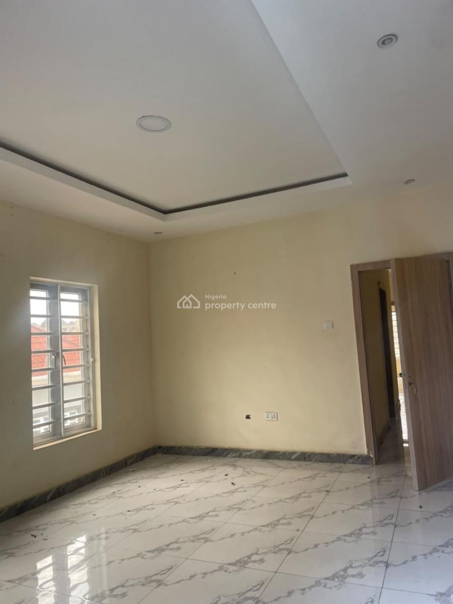 4 Bedrooms Semi Detached Duplex @ Gateway Zone Magodo Gra Phase 1, Gra Phase 1, Magodo, Lagos, Semi-detached Duplex for Rent