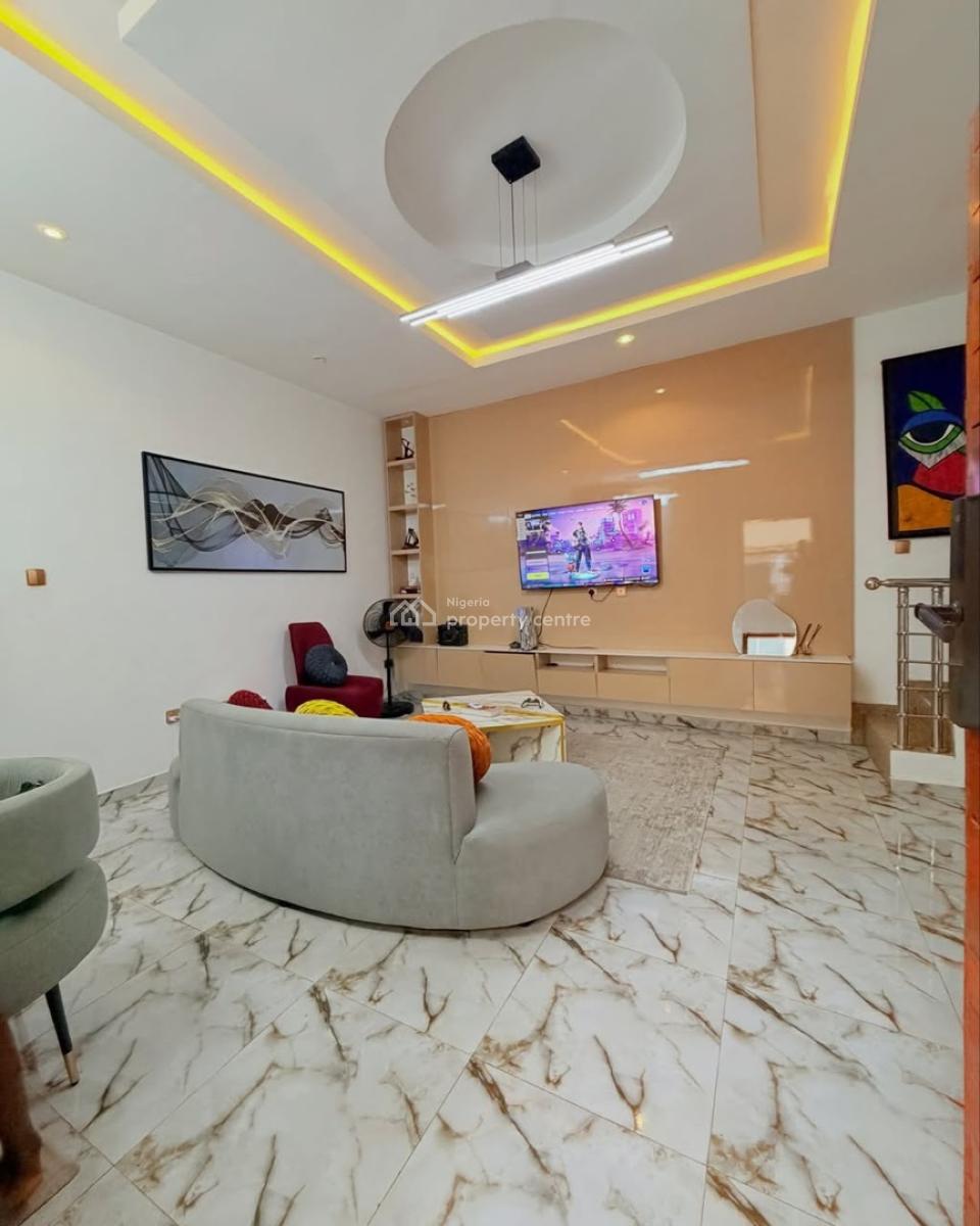 Spacious Furnished 2 Bedroom Terrace Duplex with Bq, Magodo, Lagos, Terraced Duplex for Sale