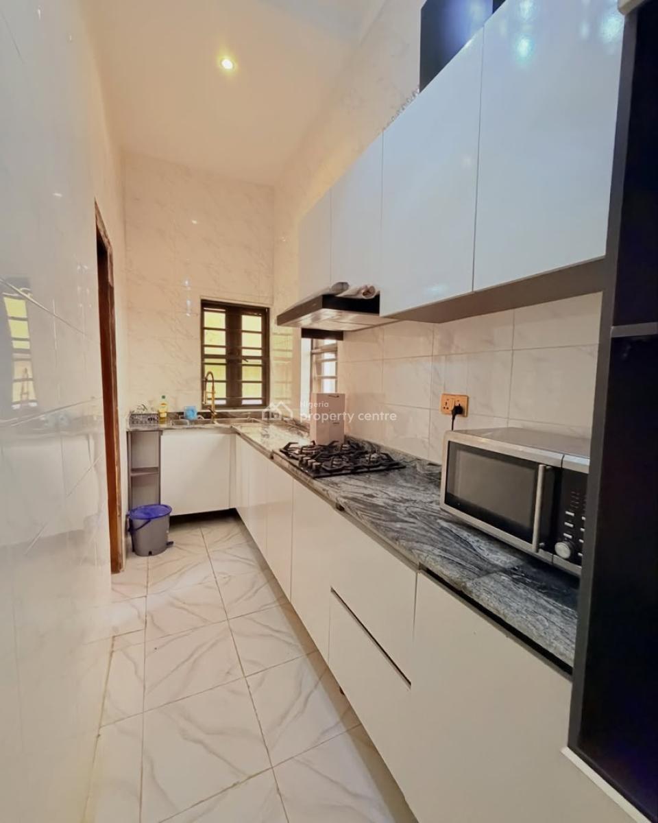 Spacious Furnished 2 Bedroom Terrace Duplex with Bq, Magodo, Lagos, Terraced Duplex for Sale