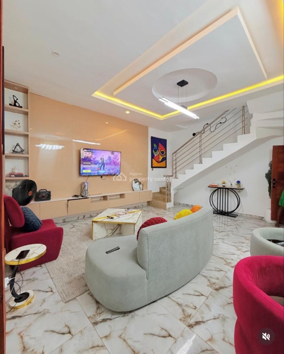 Exquisitely Built Furnished 2 Bedroom Terrace Duplex with Bq, Magodo, Lagos, Terraced Duplex for Sale