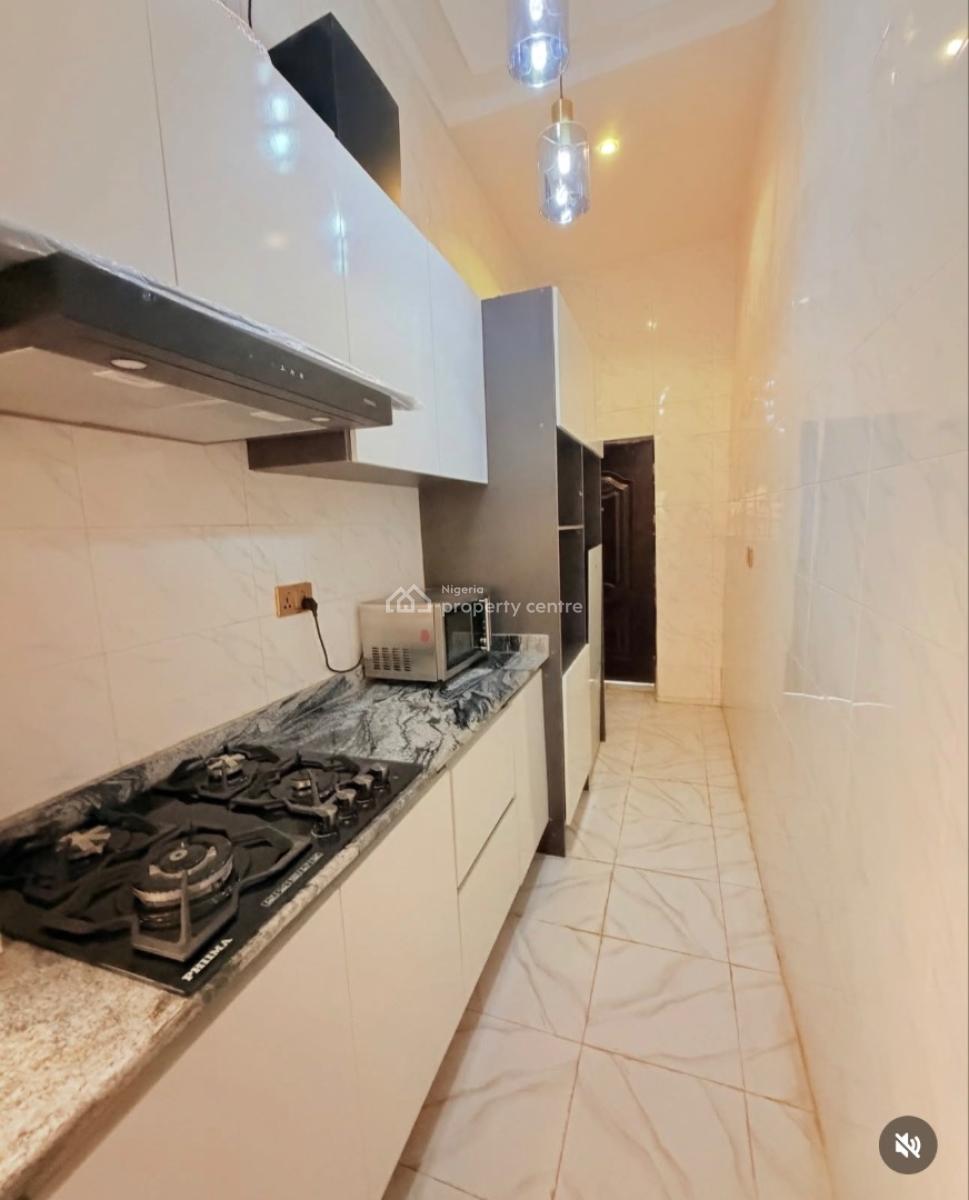 Exquisitely Built Furnished 2 Bedroom Terrace Duplex with Bq, Magodo, Lagos, Terraced Duplex for Sale