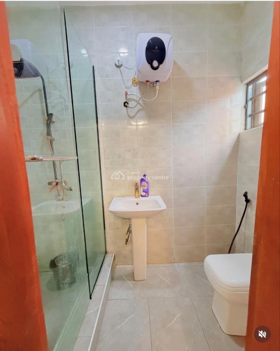 Exquisitely Built Furnished 2 Bedroom Terrace Duplex with Bq, Magodo, Lagos, Terraced Duplex for Sale