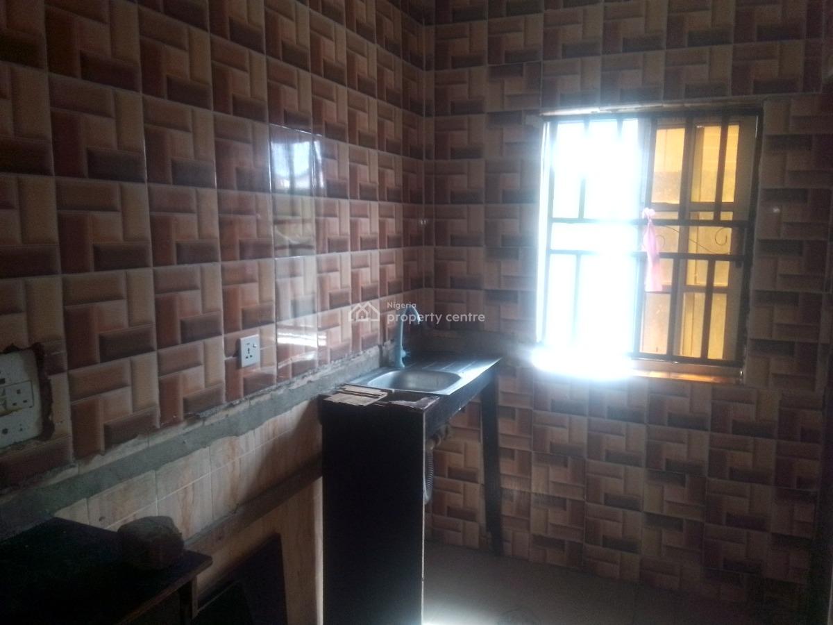 Spacious Luxury 2 Bedroom Flat with Excellent Features, Victory Estate Rd, Ogombo, Ajah, Lagos, Flat / Apartment for Rent