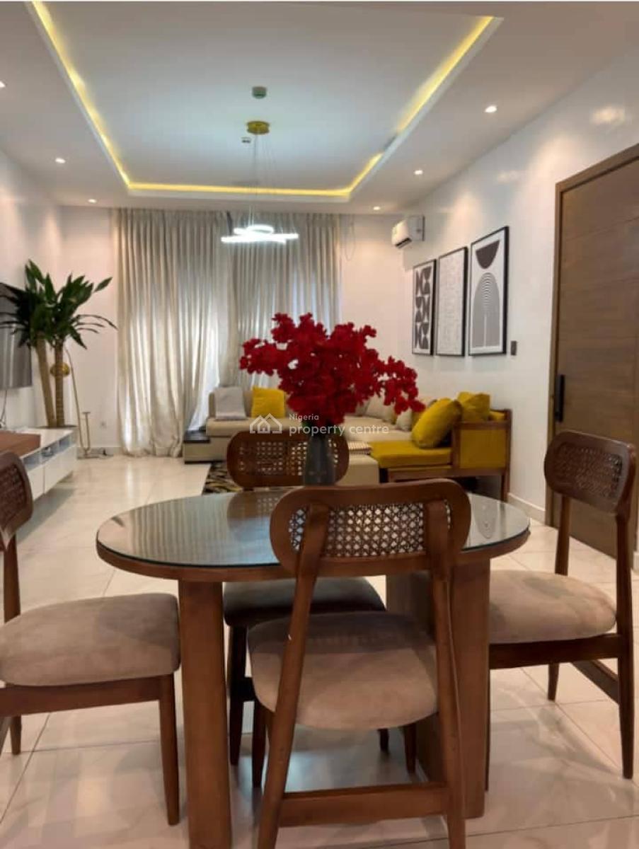 Distinguished 2-bedroom Apartment, Lekki Phase 1, Lekki, Lagos, Flat / Apartment Short Let