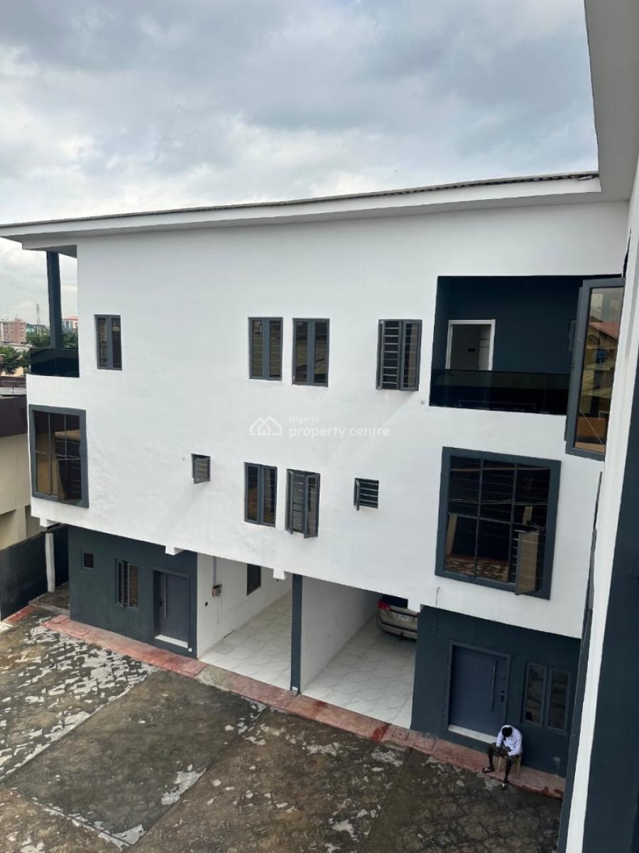 Luxury 4 Bedroom Terrace Duplex, Omole Phase 1, Ikeja, Lagos, Terraced Duplex for Sale