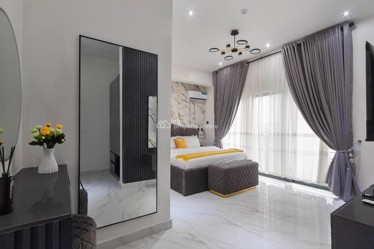 Sophisticated 2-bedroom Apartment with 3 Balconies and Top Amenities, Lekki Phase 1, Lekki, Lagos, Flat / Apartment Short Let