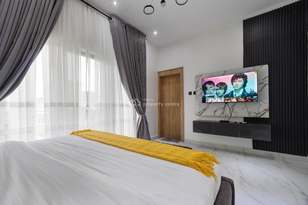 Sophisticated 2-bedroom Apartment with 3 Balconies and Top Amenities, Lekki Phase 1, Lekki, Lagos, Flat / Apartment Short Let